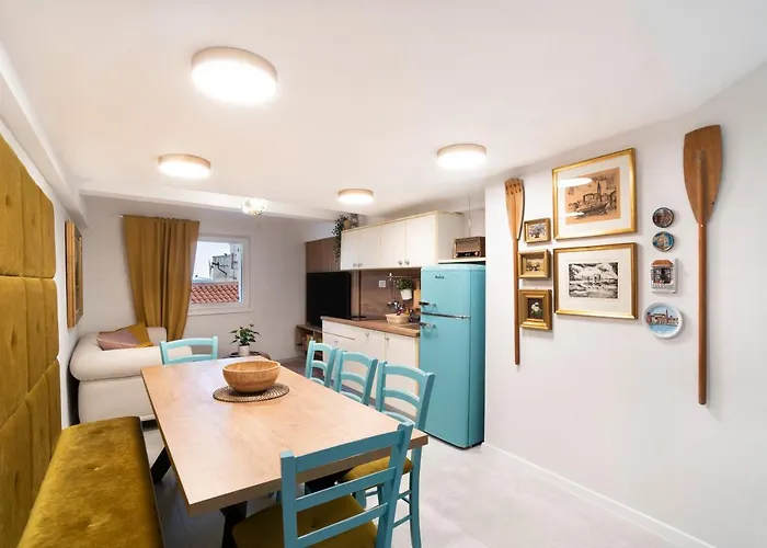 Selamare Apartment By Locap Group